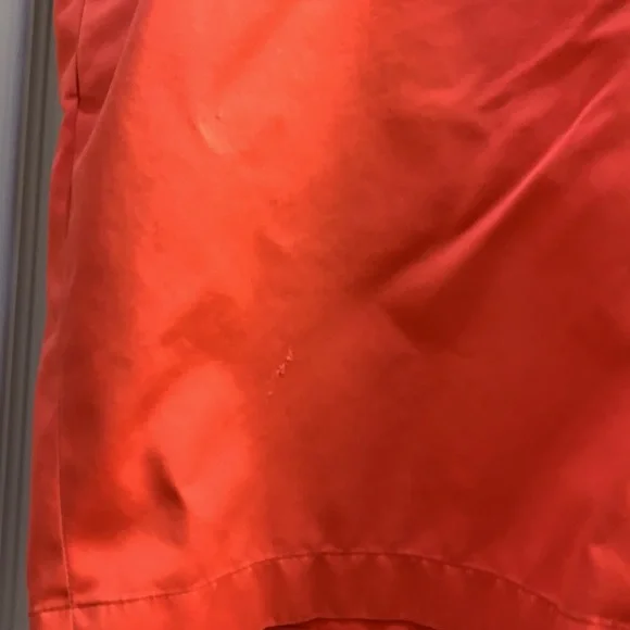 BROOKS BROTHERS MEN’S CORAL CHINO SHORTS - Picture 2 of 4